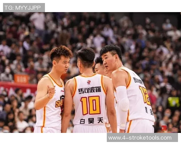 深圳篮球队挑战赛特别报道：从艰辛起步到辉煌成就的奋进之路